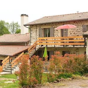 https://gite-dleau.hotels-rhonealpes.com